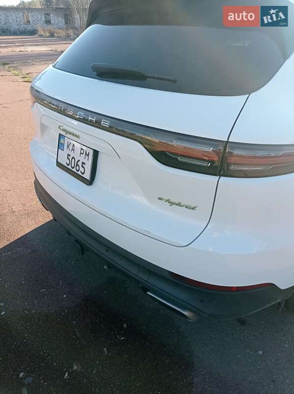 Позашляховик / Кросовер Porsche Cayenne 2019 в Києві
