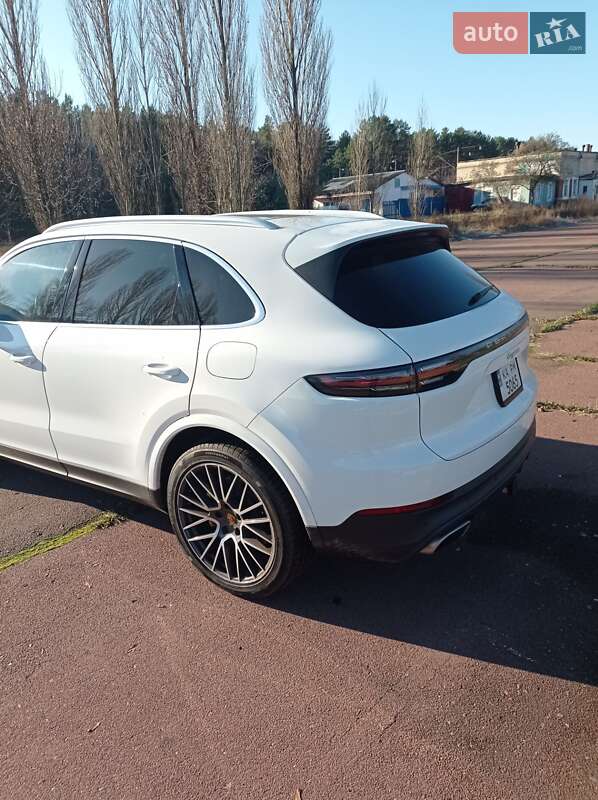 Позашляховик / Кросовер Porsche Cayenne 2019 в Києві