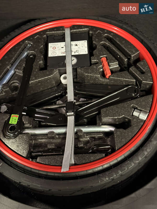 Позашляховик / Кросовер Porsche Cayenne 2021 в Києві