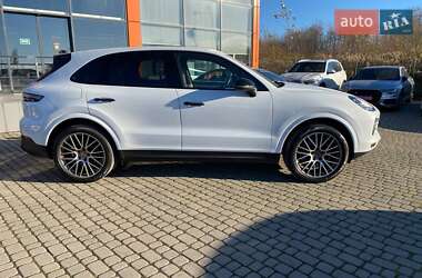 Внедорожник / Кроссовер Porsche Cayenne 2022 в Львове