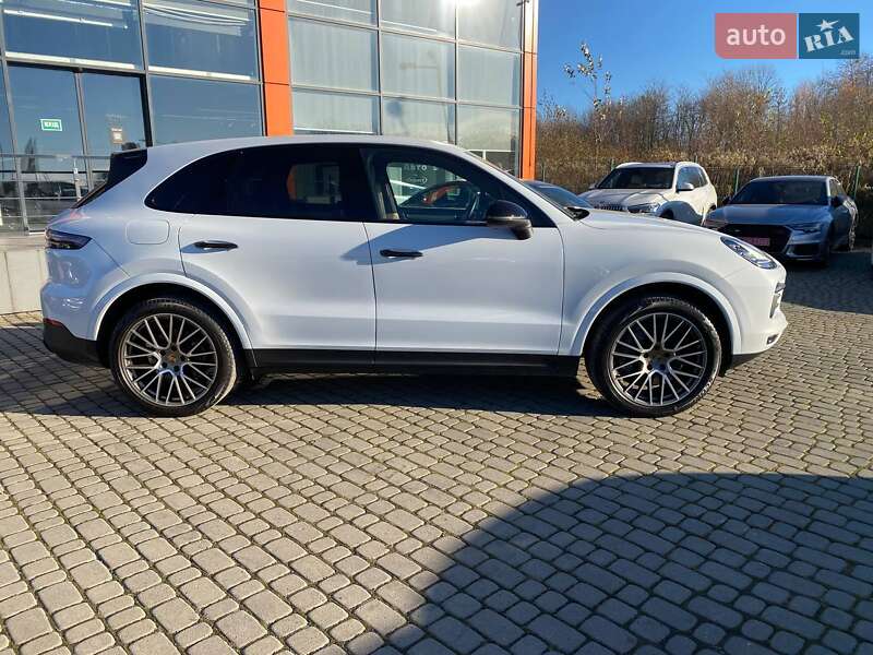 Позашляховик / Кросовер Porsche Cayenne 2022 в Львові
