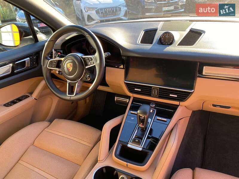 Позашляховик / Кросовер Porsche Cayenne 2022 в Львові