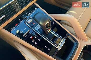 Внедорожник / Кроссовер Porsche Cayenne 2022 в Львове