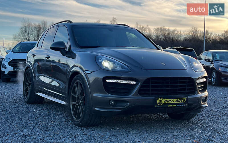 Porsche Cayenne 2012