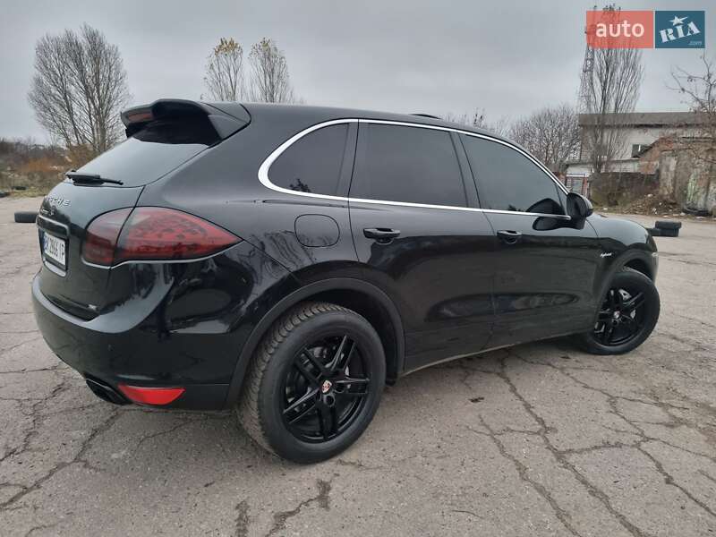 Внедорожник / Кроссовер Porsche Cayenne 2013 в Ровно