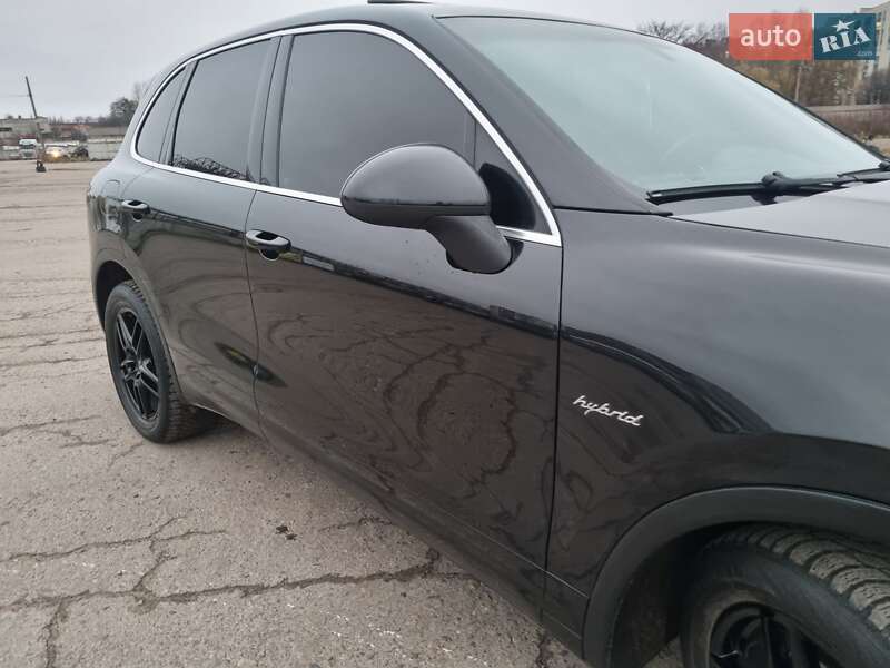 Внедорожник / Кроссовер Porsche Cayenne 2013 в Ровно