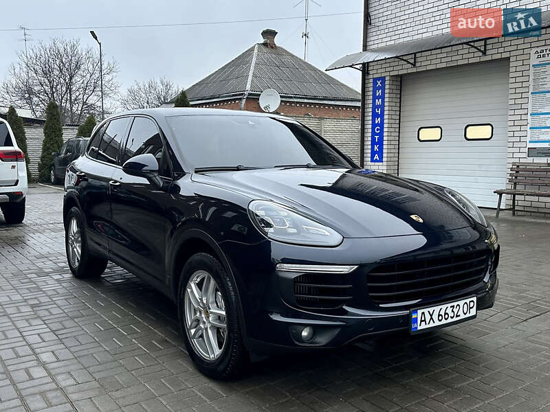 Внедорожник / Кроссовер Porsche Cayenne 2016 в Харькове