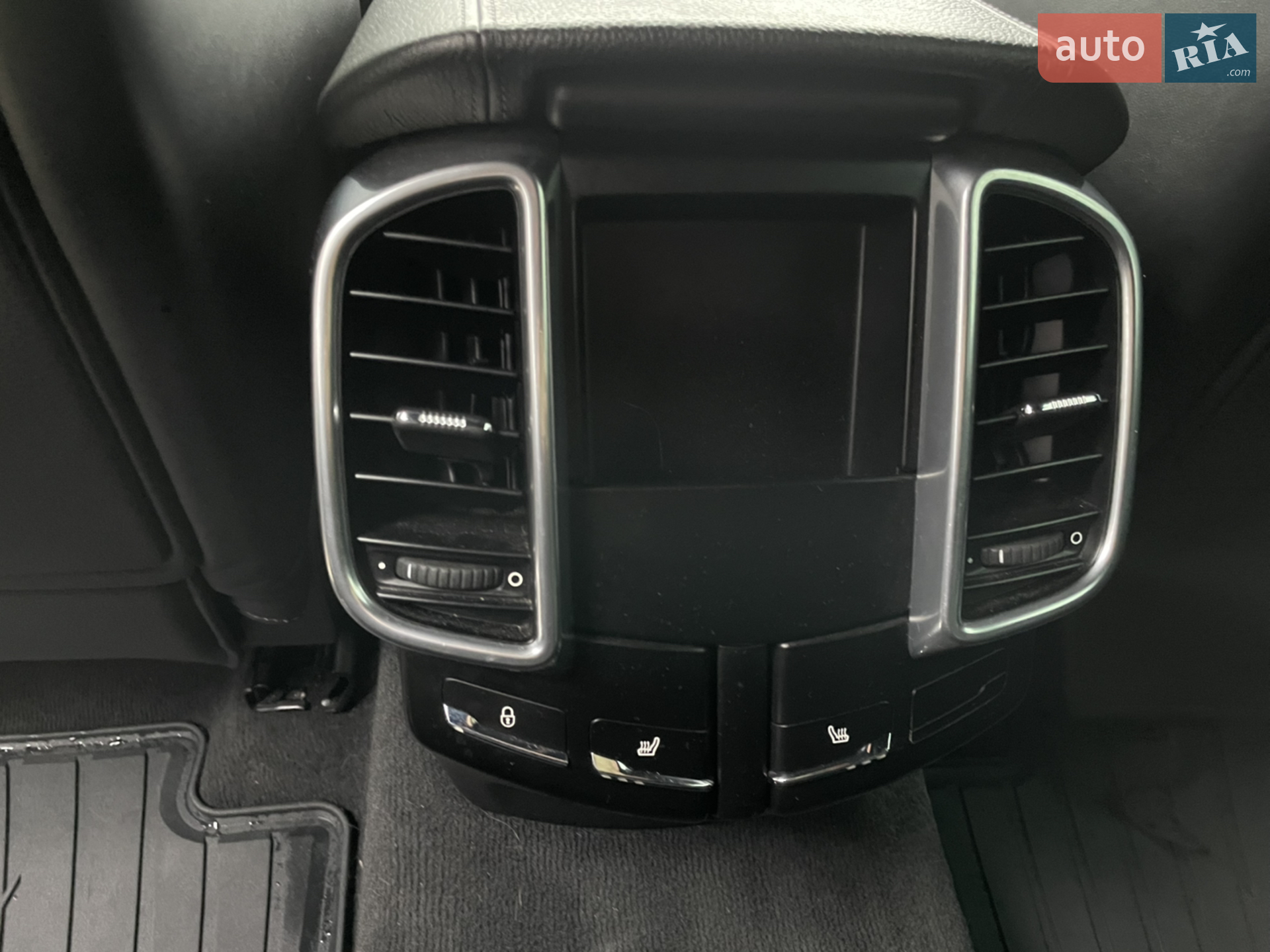 2012 Porsche Cayenne - мініатюра 22