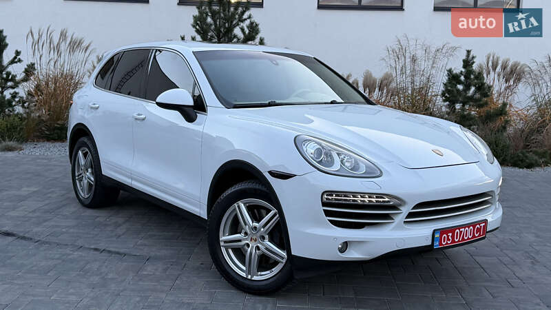 Позашляховик / Кросовер Porsche Cayenne 2014 в Луцьку