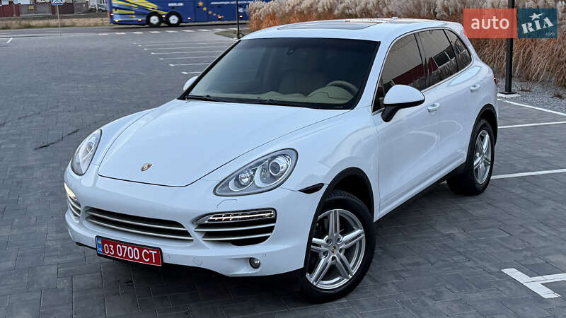 Позашляховик / Кросовер Porsche Cayenne 2014 в Луцьку