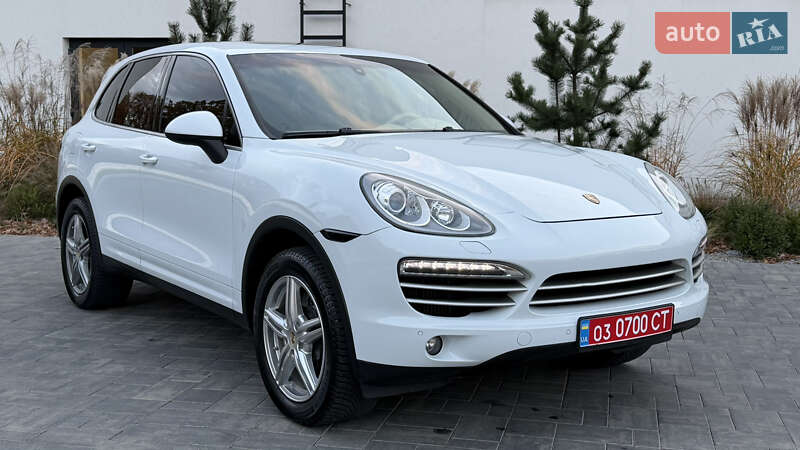 Позашляховик / Кросовер Porsche Cayenne 2014 в Луцьку