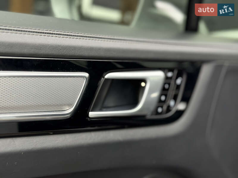 Позашляховик / Кросовер Porsche Cayenne 2018 в Києві