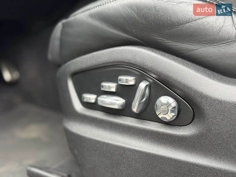 Позашляховик / Кросовер Porsche Cayenne 2018 в Києві