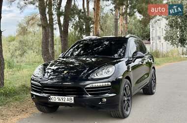 Внедорожник / Кроссовер Porsche Cayenne 2011 в Киеве