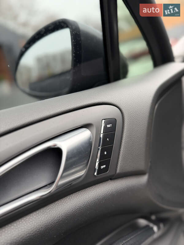 Позашляховик / Кросовер Porsche Cayenne 2012 в Києві фото 23 Позашляховик / Кросовер Porsche Cayenne 2012 в Києві