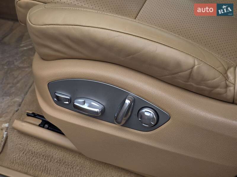 Внедорожник / Кроссовер Porsche Cayenne 2012 в Тернополе