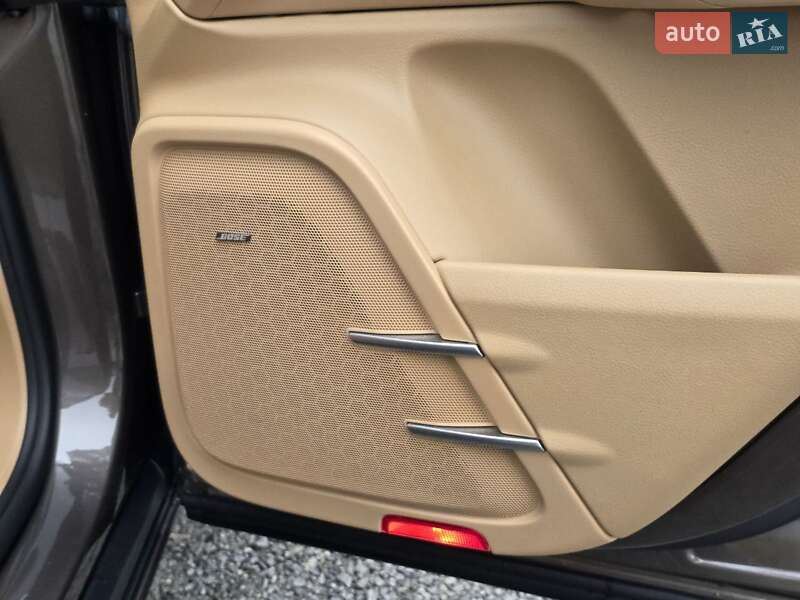 Внедорожник / Кроссовер Porsche Cayenne 2012 в Тернополе