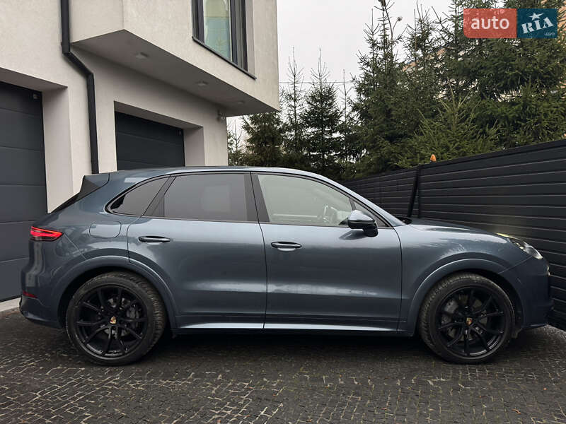 Внедорожник / Кроссовер Porsche Cayenne 2018 в Тернополе