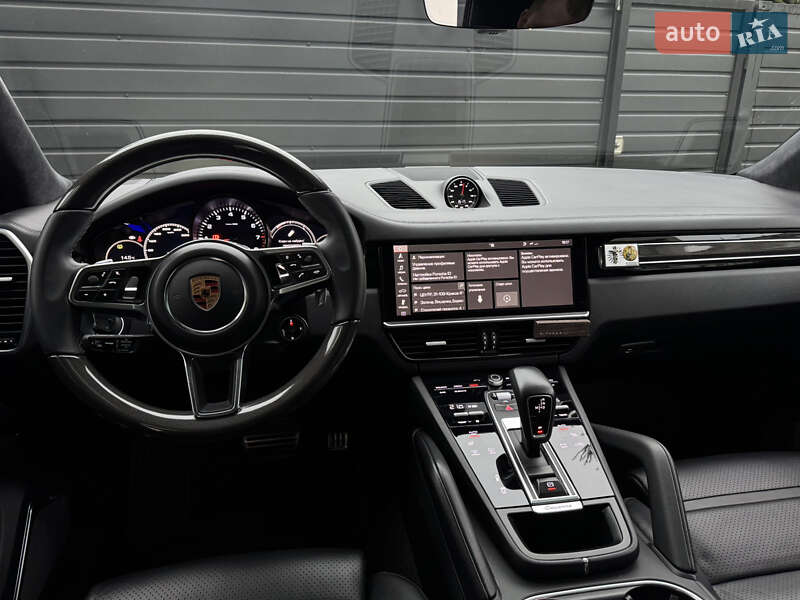 Внедорожник / Кроссовер Porsche Cayenne 2018 в Тернополе