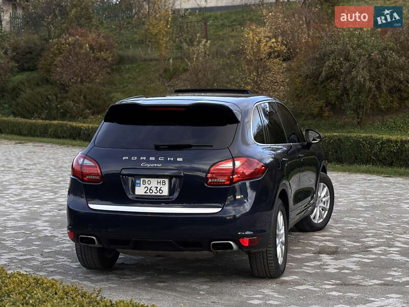 Позашляховик / Кросовер Porsche Cayenne 2011 в Тернополі