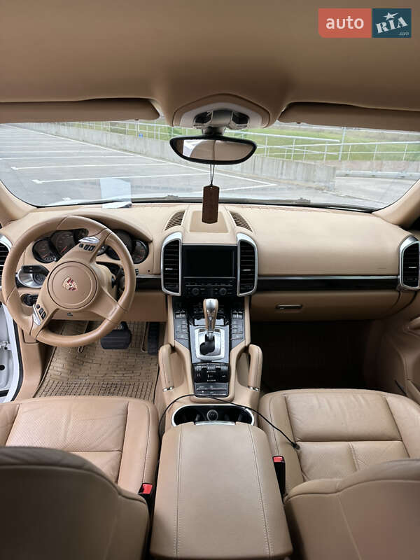 Внедорожник / Кроссовер Porsche Cayenne 2013 в Киеве фото 11 Внедорожник / Кроссовер Porsche Cayenne 2013 в Киеве