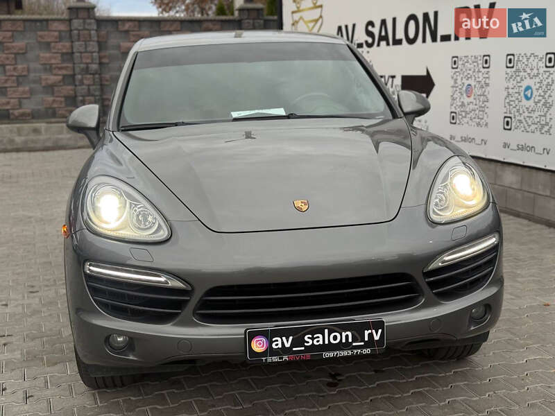 Внедорожник / Кроссовер Porsche Cayenne 2014 в Ровно