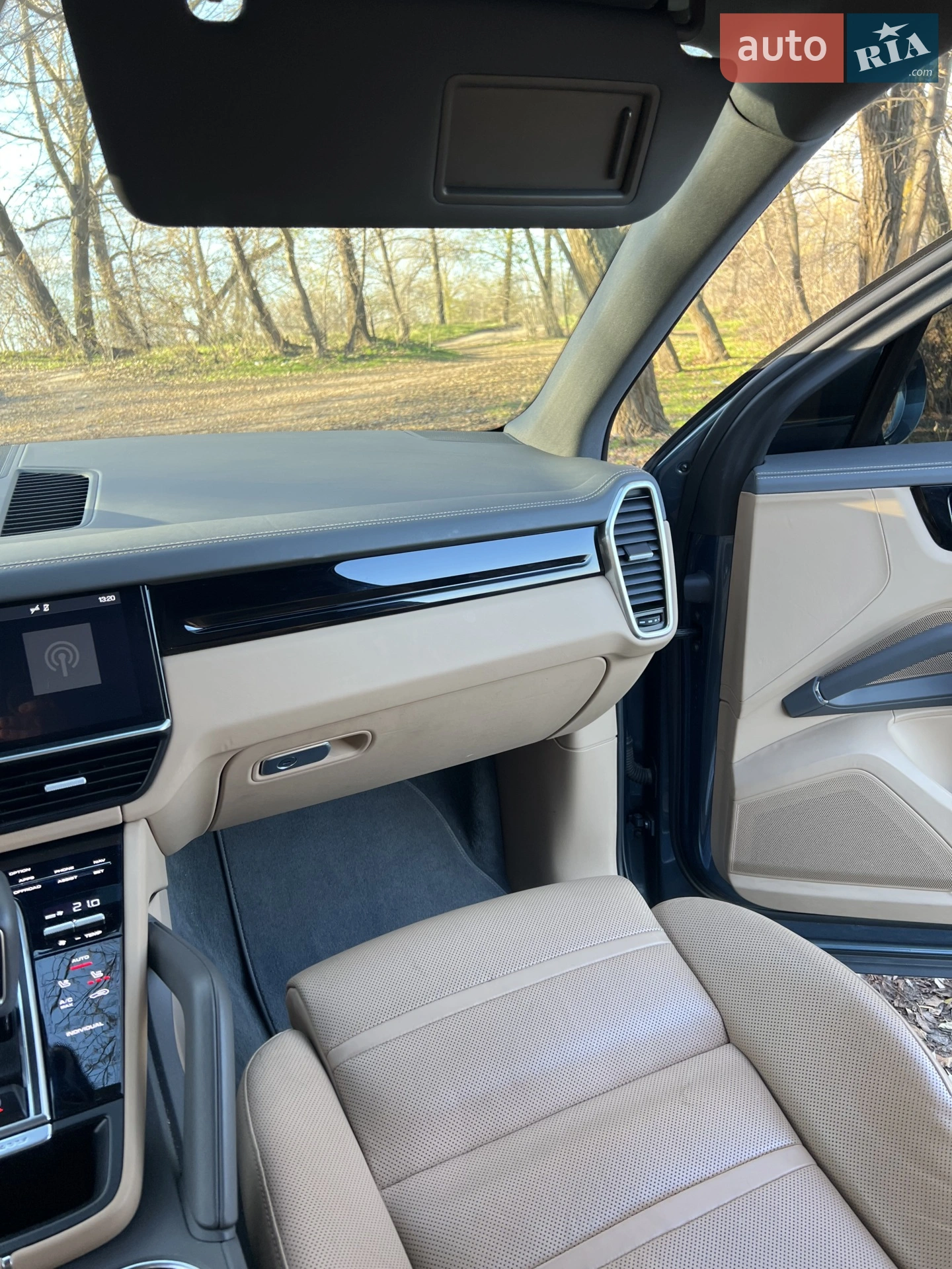 2019 Porsche Cayenne - мініатюра 4