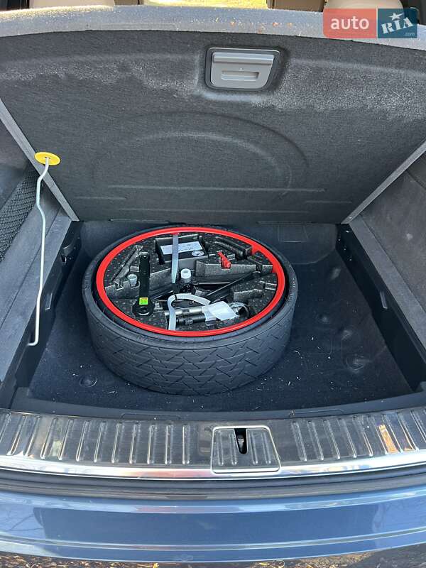 Позашляховик / Кросовер Porsche Cayenne 2019 в Києві