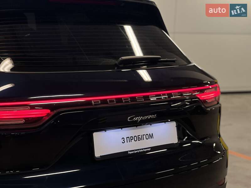 Позашляховик / Кросовер Porsche Cayenne 2021 в Києві