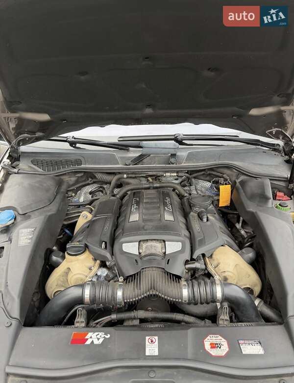 Позашляховик / Кросовер Porsche Cayenne 2012 в Києві