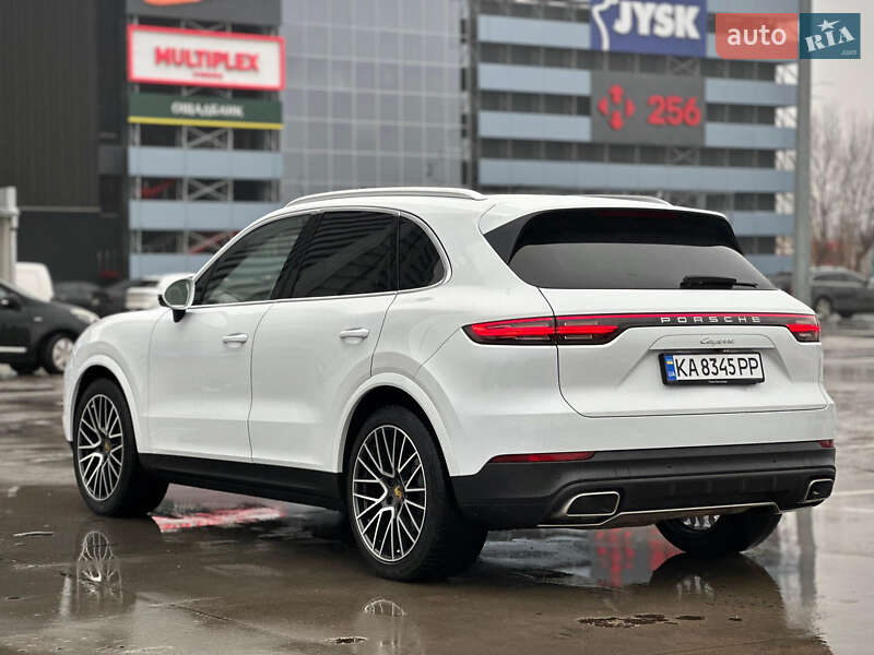 Внедорожник / Кроссовер Porsche Cayenne 2017 в Киеве