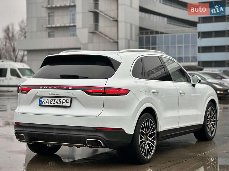 Внедорожник / Кроссовер Porsche Cayenne 2017 в Киеве