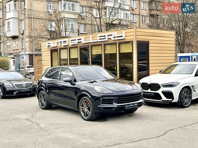 Позашляховик / Кросовер Porsche Cayenne 2019 в Києві