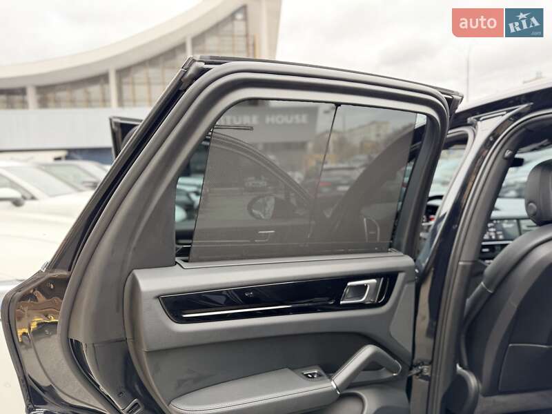 Позашляховик / Кросовер Porsche Cayenne 2019 в Києві