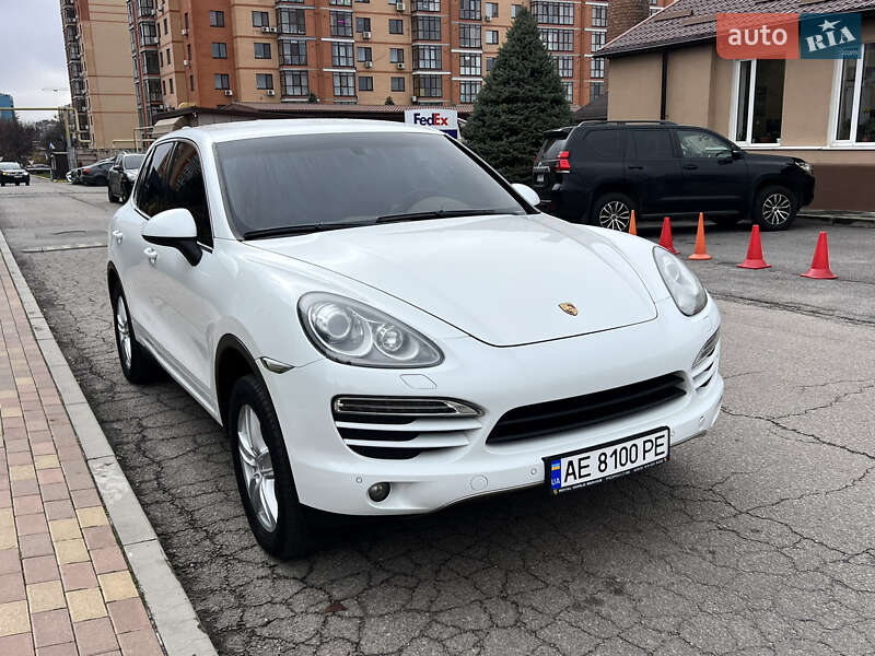 Внедорожник / Кроссовер Porsche Cayenne 2012 в Днепре