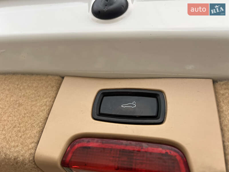 Внедорожник / Кроссовер Porsche Cayenne 2012 в Днепре