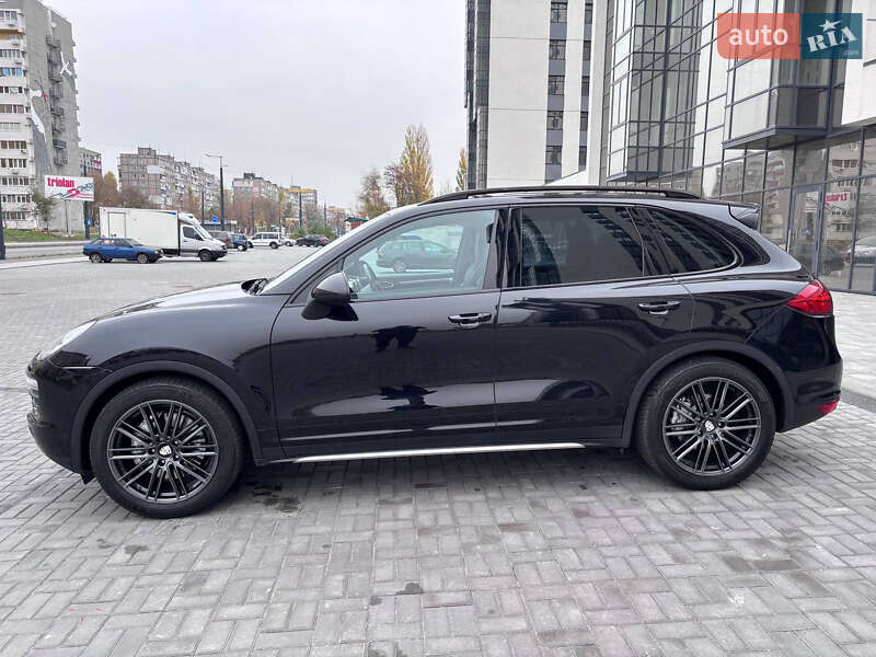 Позашляховик / Кросовер Porsche Cayenne 2011 в Дніпрі