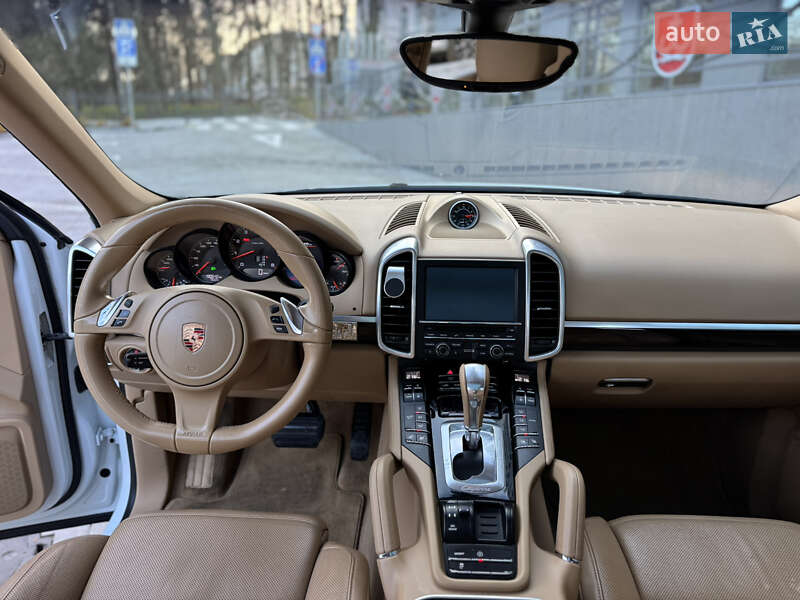 Позашляховик / Кросовер Porsche Cayenne 2014 в Вінниці