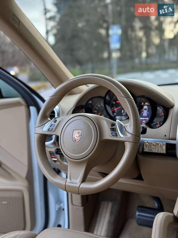 Позашляховик / Кросовер Porsche Cayenne 2014 в Вінниці