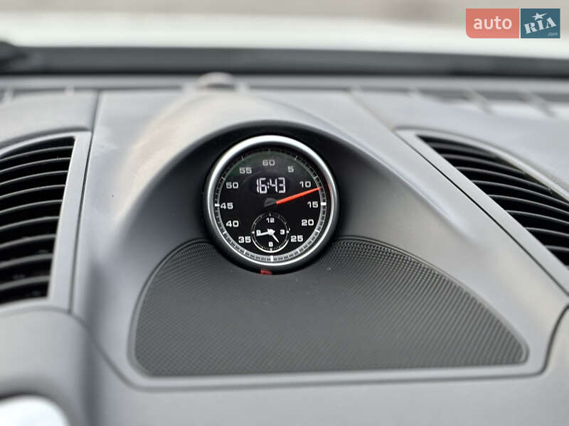 Позашляховик / Кросовер Porsche Cayenne 2013 в Києві