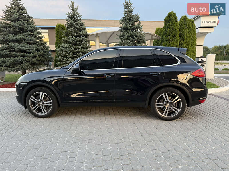 Позашляховик / Кросовер Porsche Cayenne 2010 в Львові