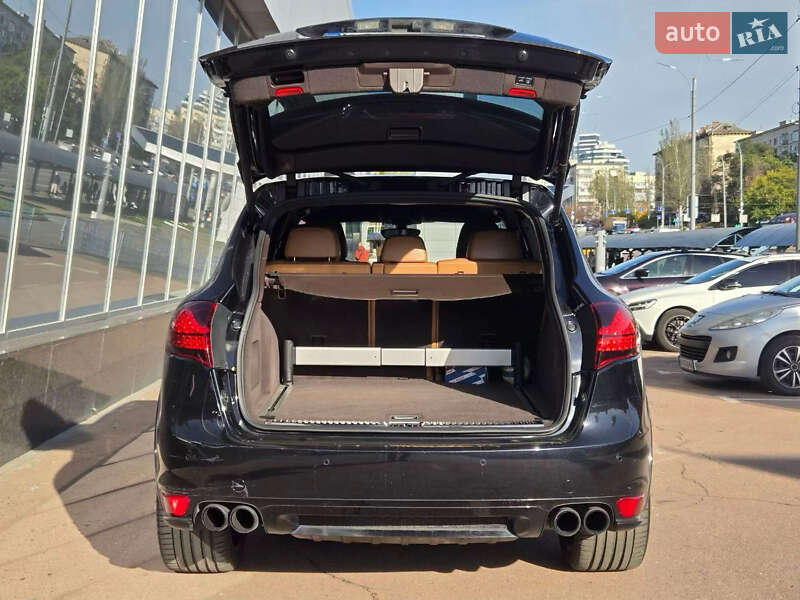 Внедорожник / Кроссовер Porsche Cayenne 2010 в Киеве фото 10 Внедорожник / Кроссовер Porsche Cayenne 2010 в Киеве
