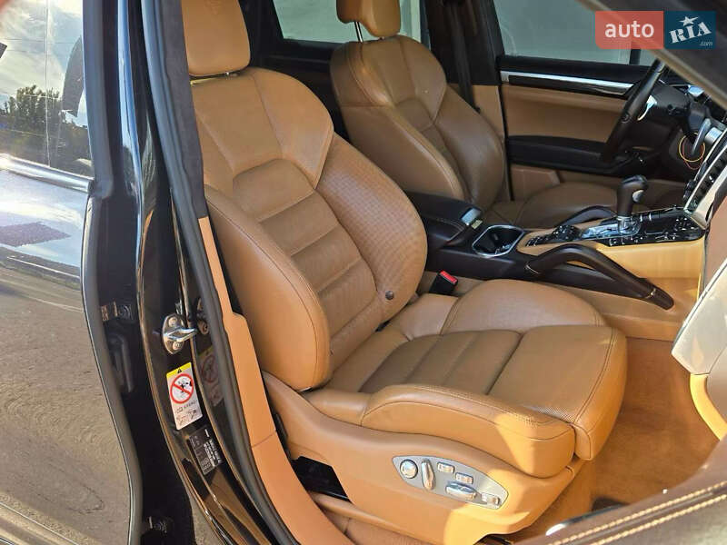 Внедорожник / Кроссовер Porsche Cayenne 2010 в Киеве фото 14 Внедорожник / Кроссовер Porsche Cayenne 2010 в Киеве