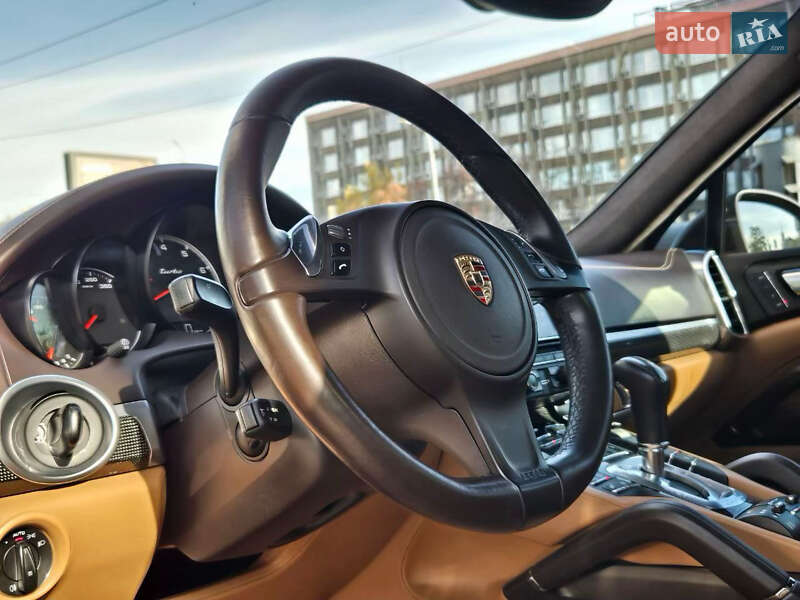 Внедорожник / Кроссовер Porsche Cayenne 2010 в Киеве фото 24 Внедорожник / Кроссовер Porsche Cayenne 2010 в Киеве