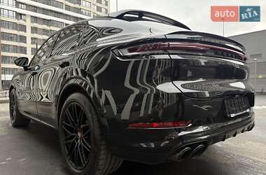 Внедорожник / Кроссовер Porsche Cayenne 2024 в Киеве