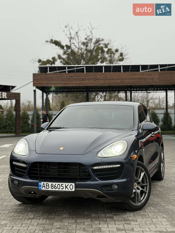 Позашляховик / Кросовер Porsche Cayenne 2012 в Вінниці