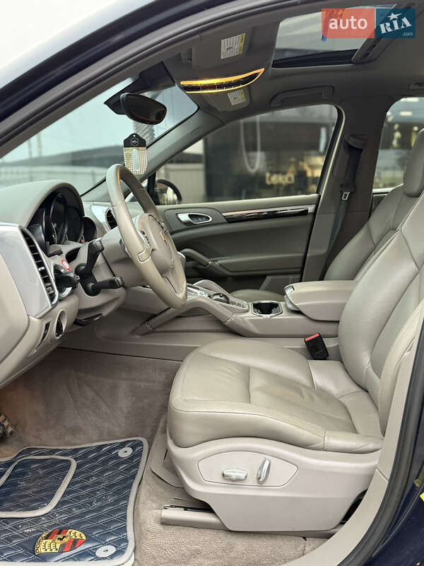 Позашляховик / Кросовер Porsche Cayenne 2012 в Вінниці