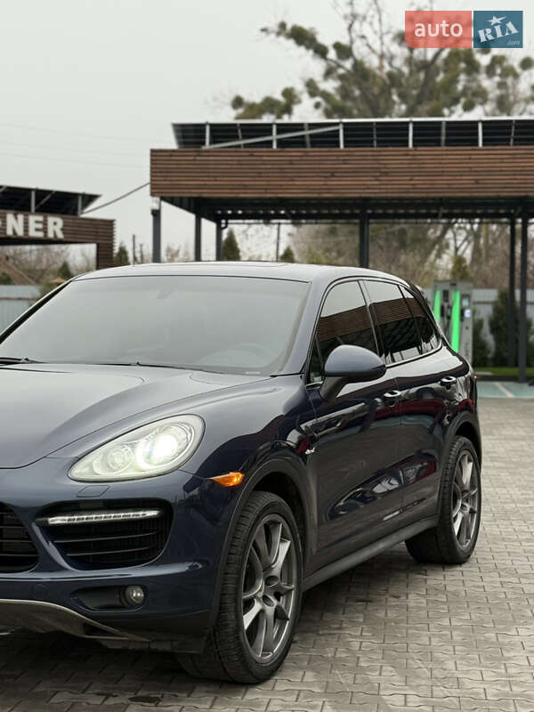 Позашляховик / Кросовер Porsche Cayenne 2012 в Вінниці