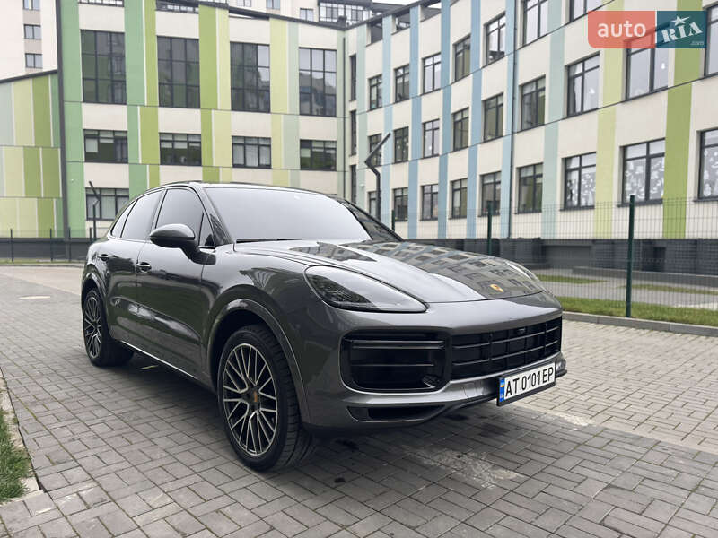 Внедорожник / Кроссовер Porsche Cayenne 2021 в Ивано-Франковске