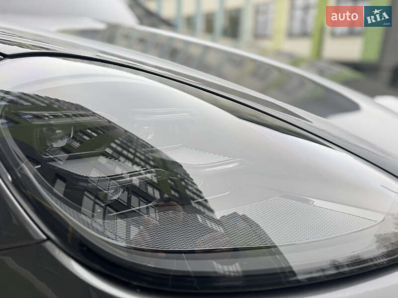 Внедорожник / Кроссовер Porsche Cayenne 2021 в Ивано-Франковске